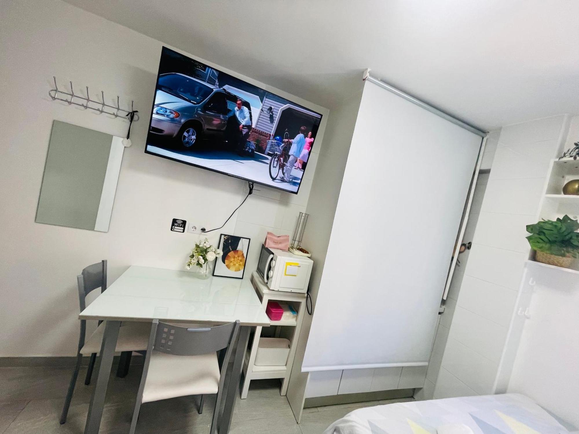 Ferienwohnung Acogedor Apartamento Usera Madrid Exterior foto